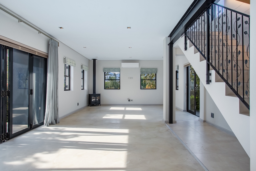 To Let 4 Bedroom Property for Rent in Vrykyk Western Cape